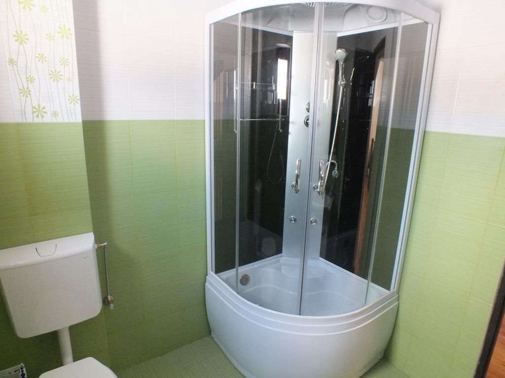 Pensiunea Eliza Hotel Podu Cosnii Phòng bức ảnh