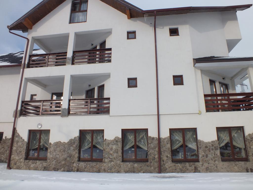 Pensiunea Eliza Hotel Podu Cosnii Ngoại thất bức ảnh